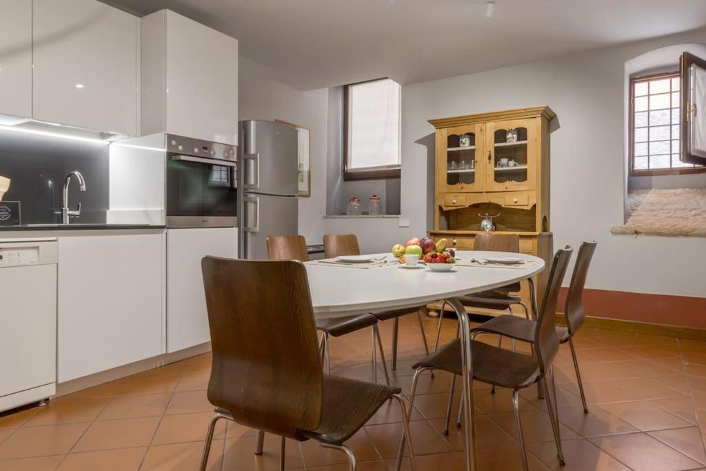 Апартаменты Residenza Angels @Piazzadelleerbe Верона Экстерьер фото